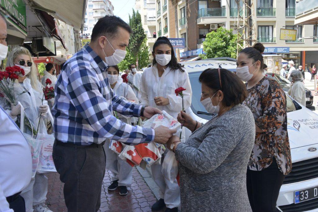 BAŞKAN ÖZYİĞİT, ANNELERLE BULUŞTU