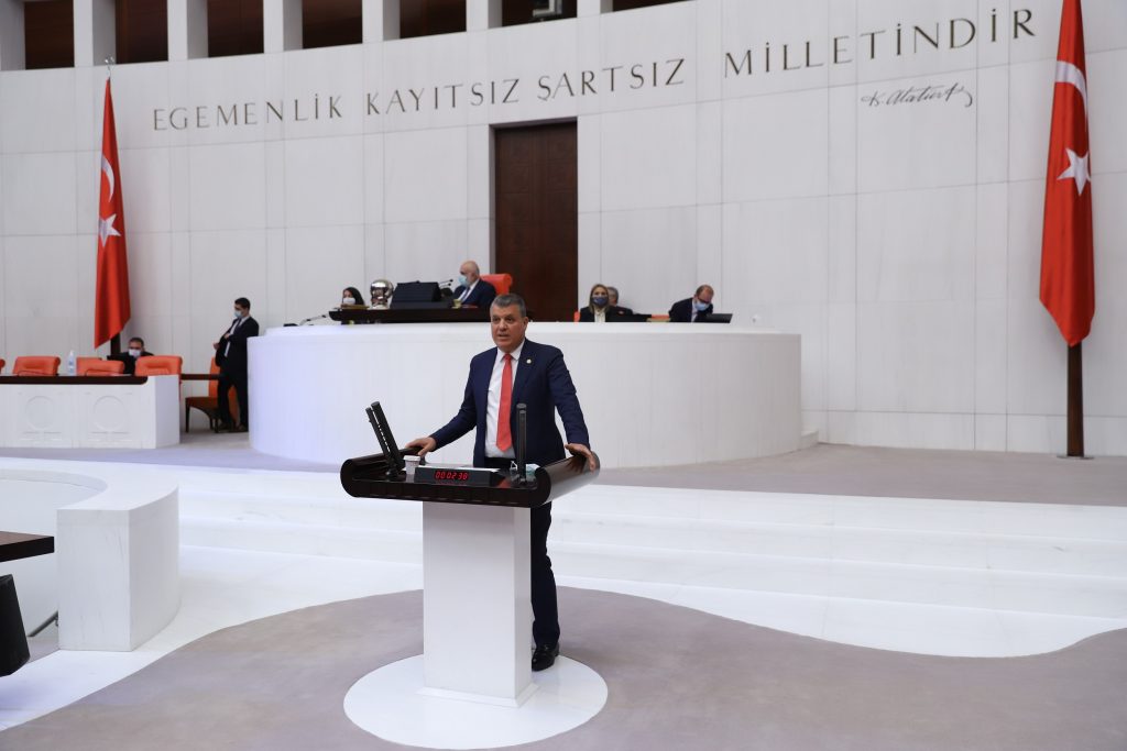 ‘Sosyal medyayı ve itiraz edenleri susturamayacaksınız’