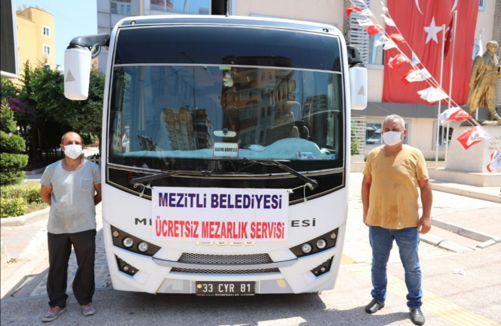 Bayramda mezarlığa gidenlere ücretsiz servis