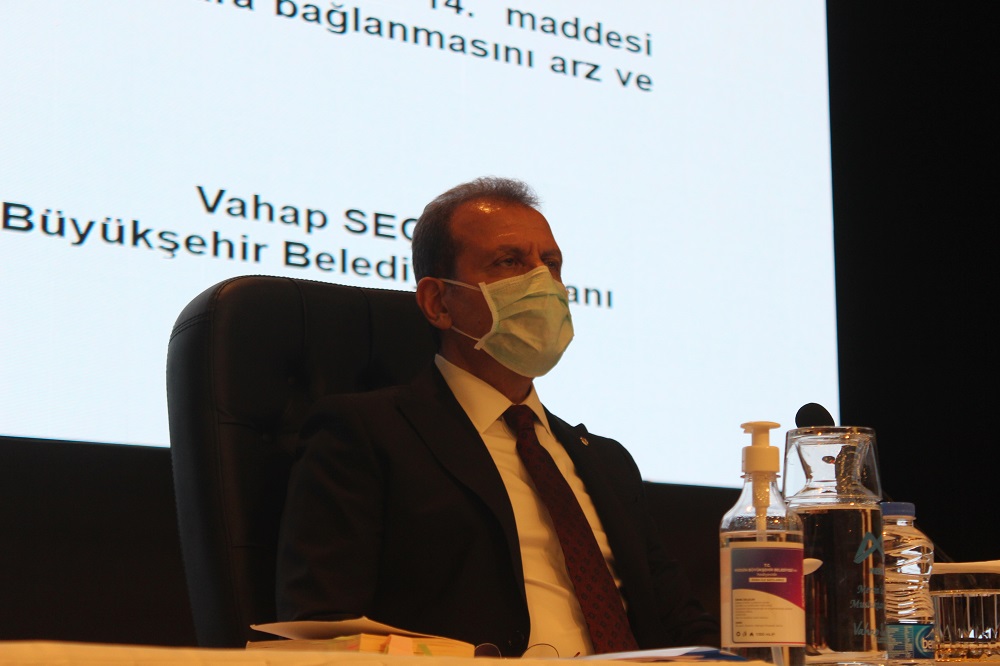 İşyeri kapanan 8 bin 500 esnafın evde kullandığı suyun faturasını belediye ödeyecek