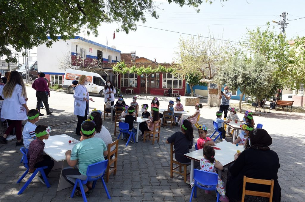 Kreşler köylere taşındı