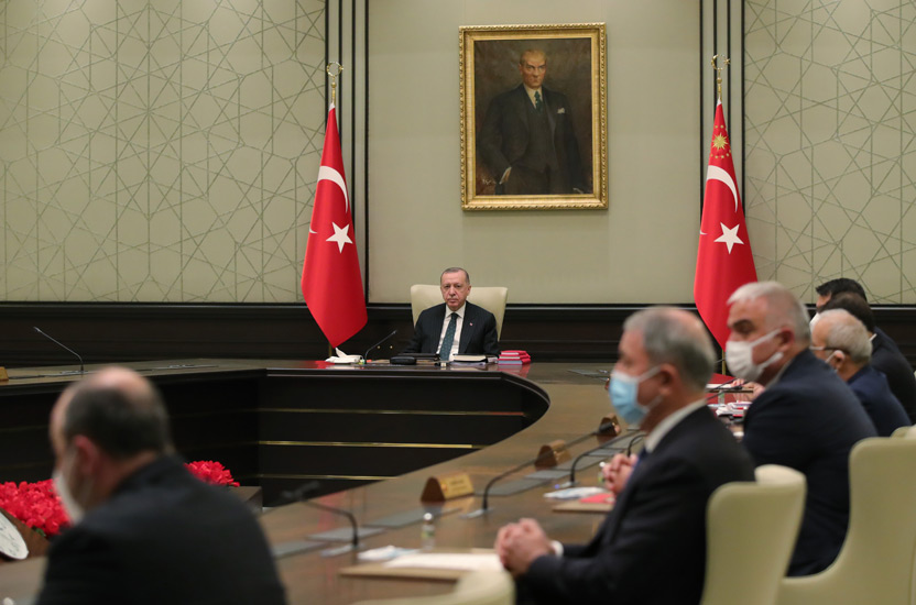 Lokantalar, okullar kapanacak. Sokağa çıkma yasağı 2 saat erken başlayacak