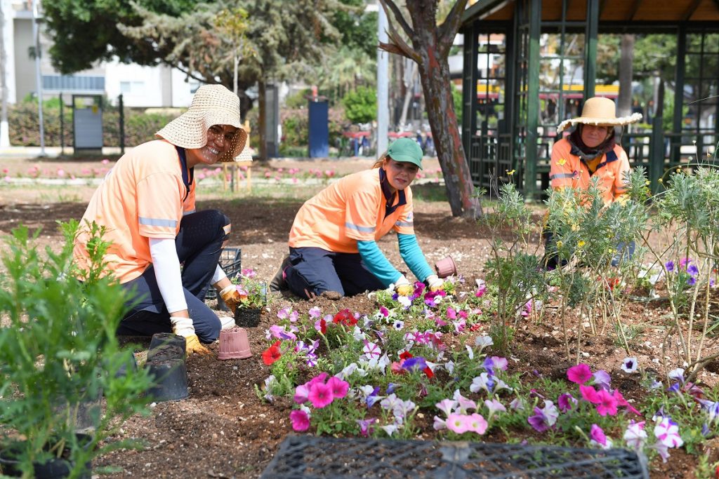 Mersin kadınların ellerinde canlanıyor