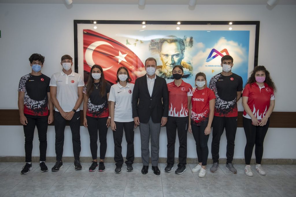 Milli sporculardan Başkan Seçer’e ziyaret