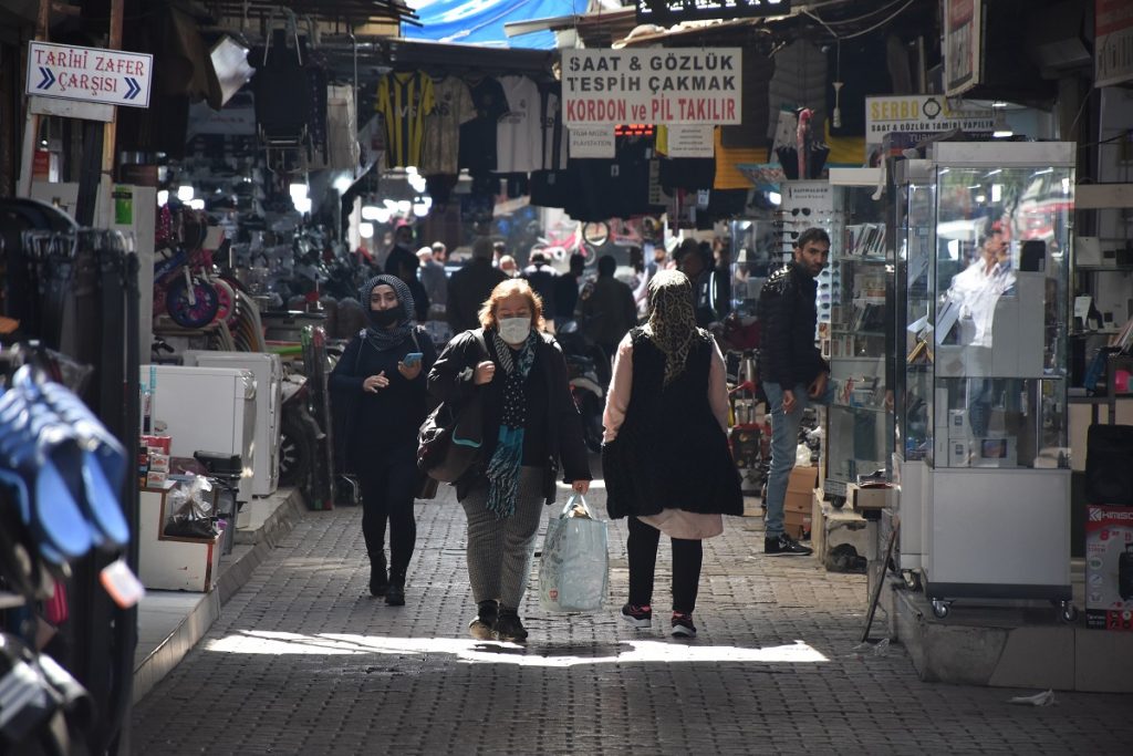 “Yeni normal” esnafı memnun etmedi