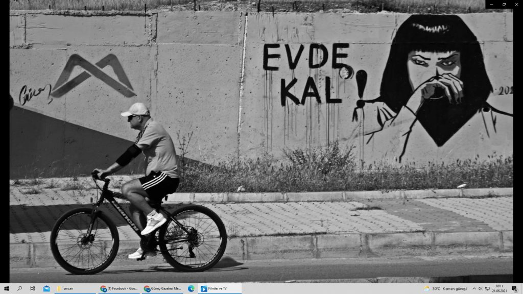 Koronalı günlerin belgeselini çekti