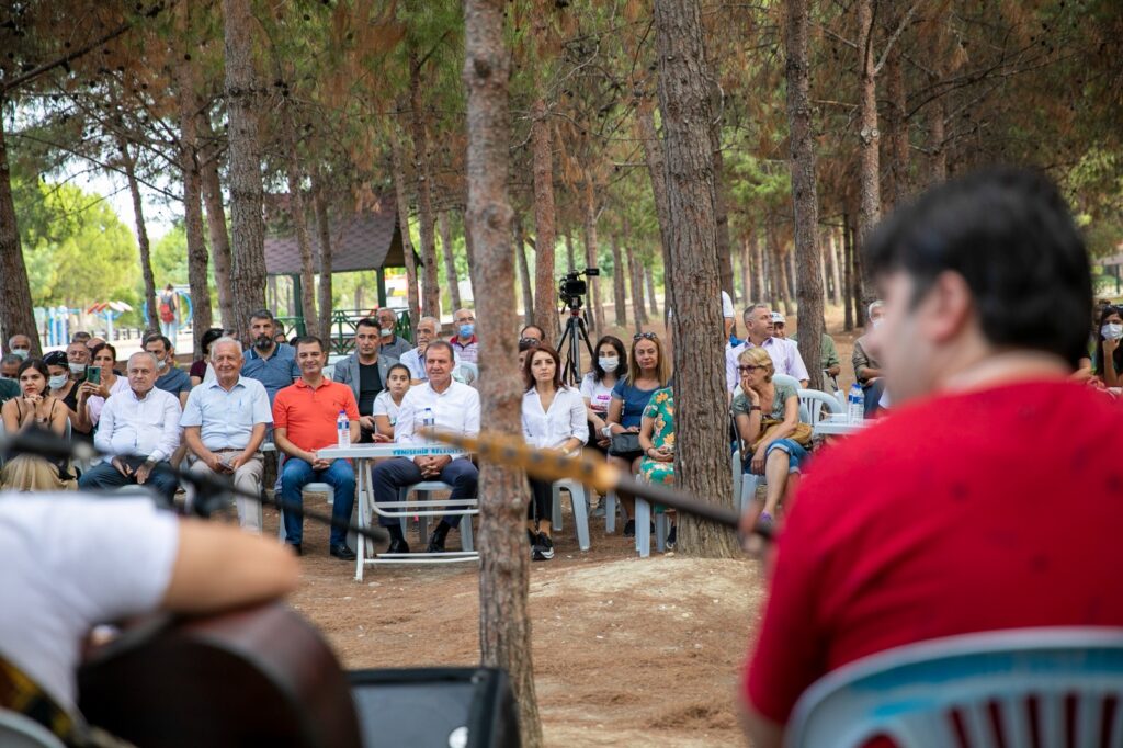 Barış ve Kardeşlik Ormanında aşure günü