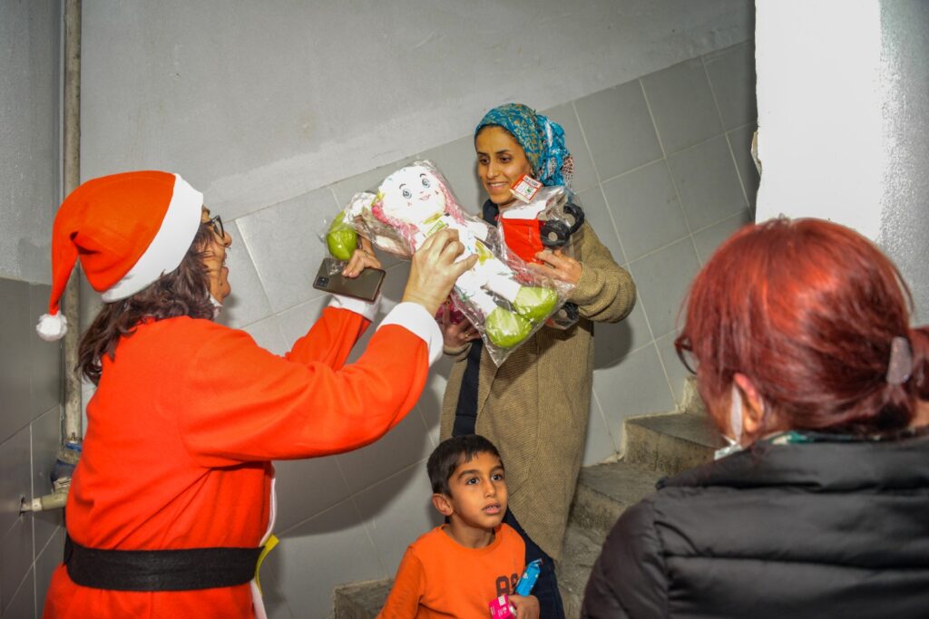 Oyuncaklar Noel Anne’den