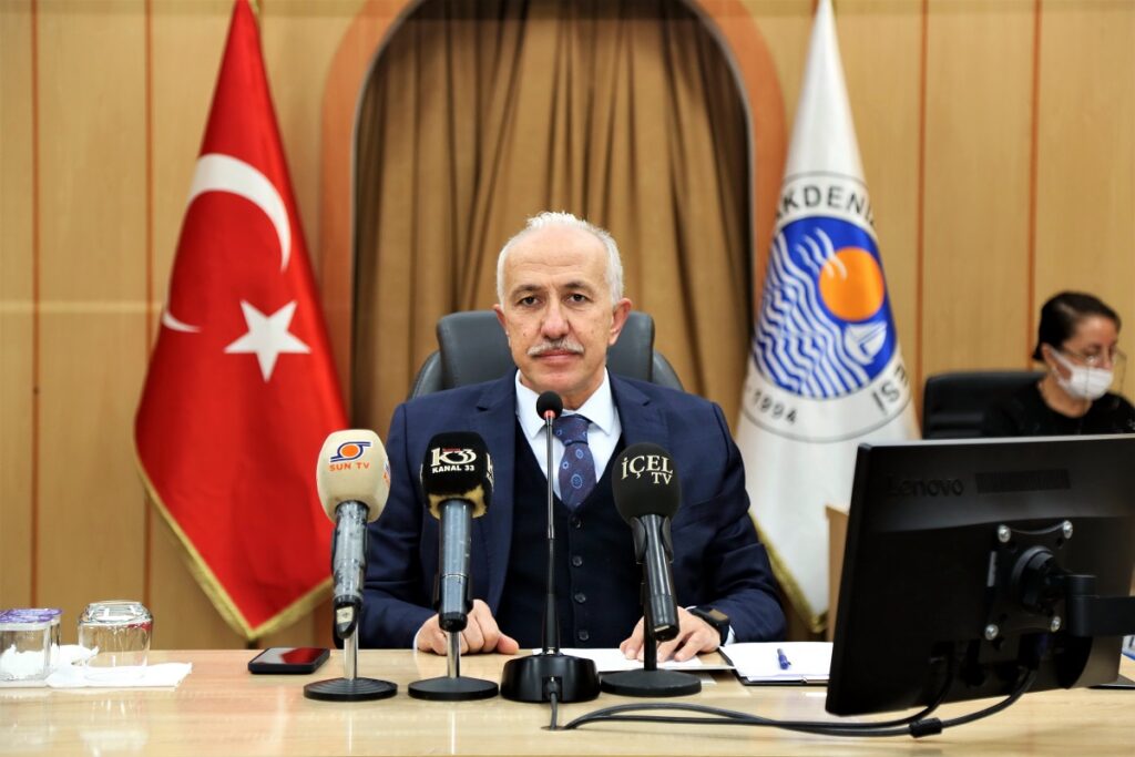 Akdeniz Belediyesi’nden 65 muhtarlığa 500 TL fatura desteği