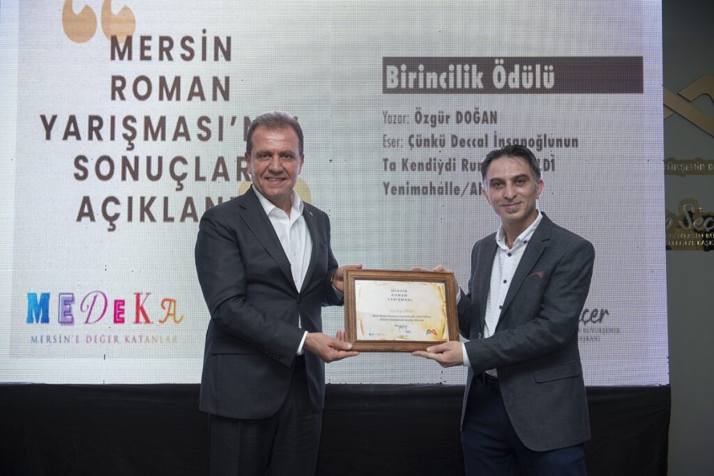 Mersin Roman Yarışması’nın birincisi Özgür Doğan oldu