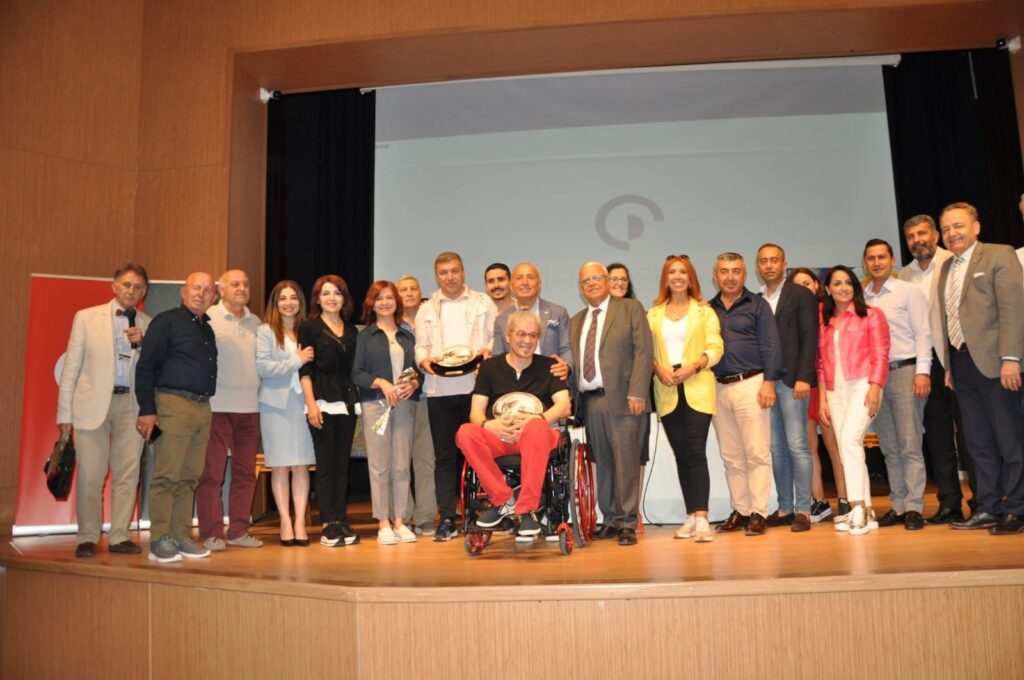 Ressam Ahmet Yeşil için buluştular