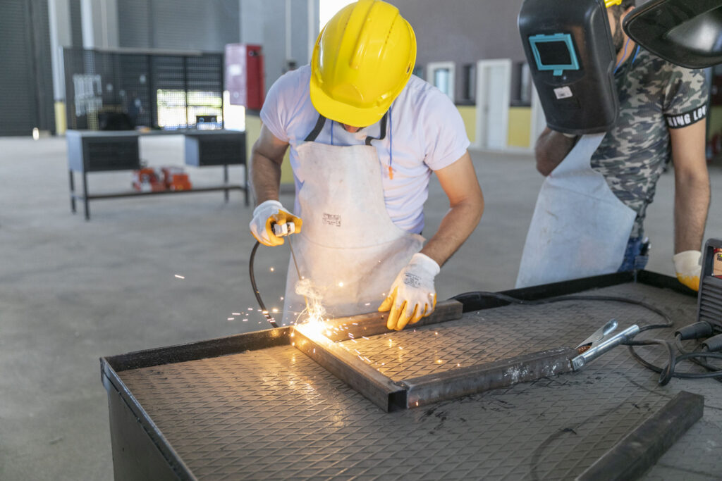 Meslek kursları başlıyor   