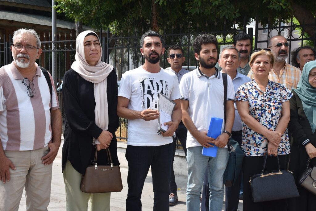 O meclis toplantısı davalık oldu