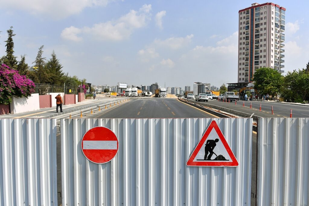 36. Cadde ile 13. Cadde kesişimi 1 hafta trafiğe kapalı