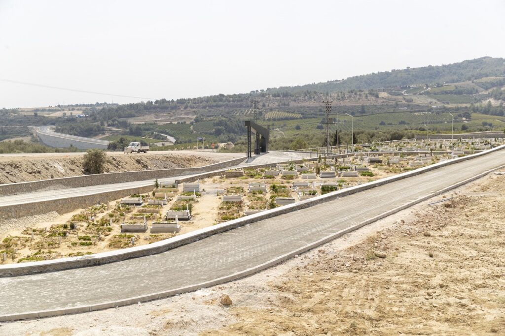 Tarsus Sucular Şehir Mezarlığı tamamlandı