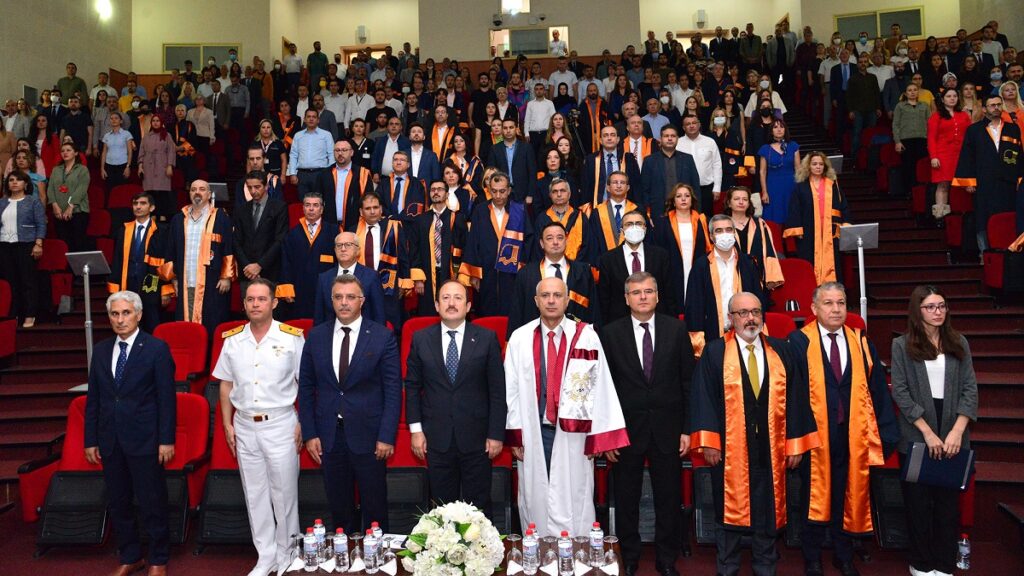Mersin Üniversitesinde akademik yıl başladı