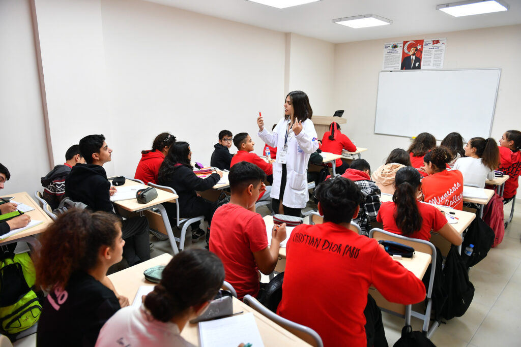 Kurs merkezleri geleceğe hazırlıyor