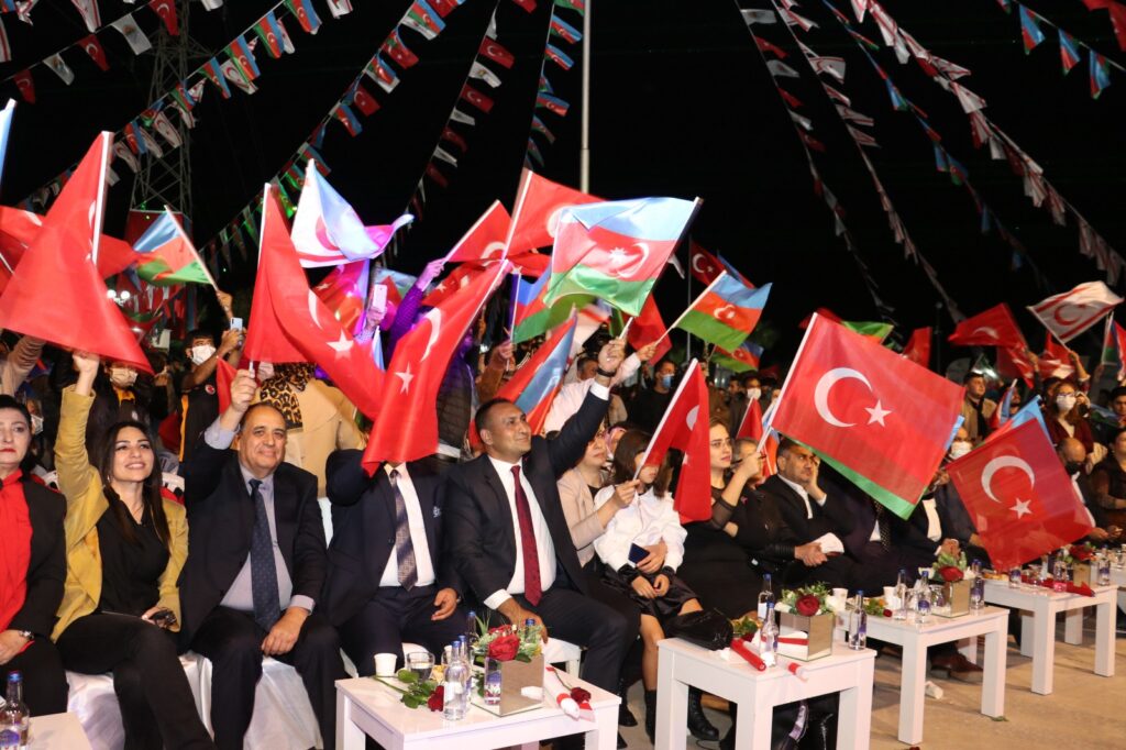 Azerin, sevenleriyle buluşacak