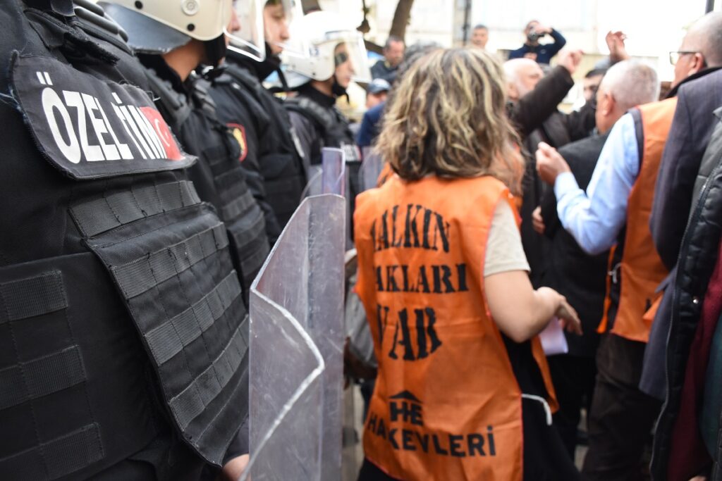 Sol Parti ve Halkevlerinin eylemine valilik engeli