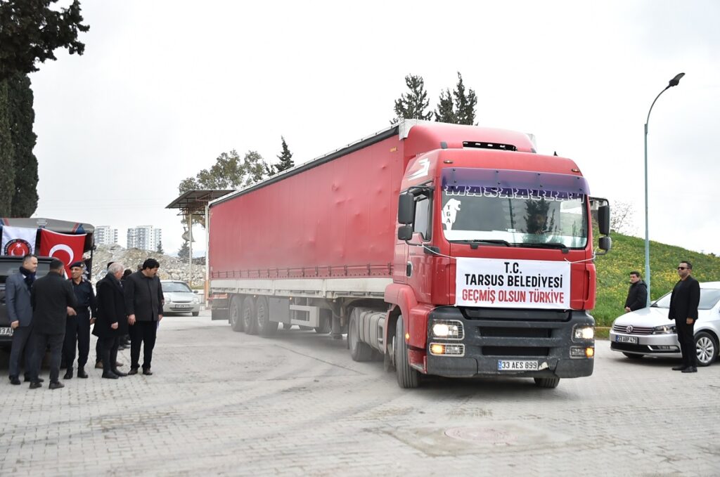 Tarsus, depremzedeler için tek yürek oldu