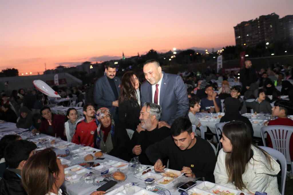 Toroslar’da Ramazan panayırı ilgi görüyor
