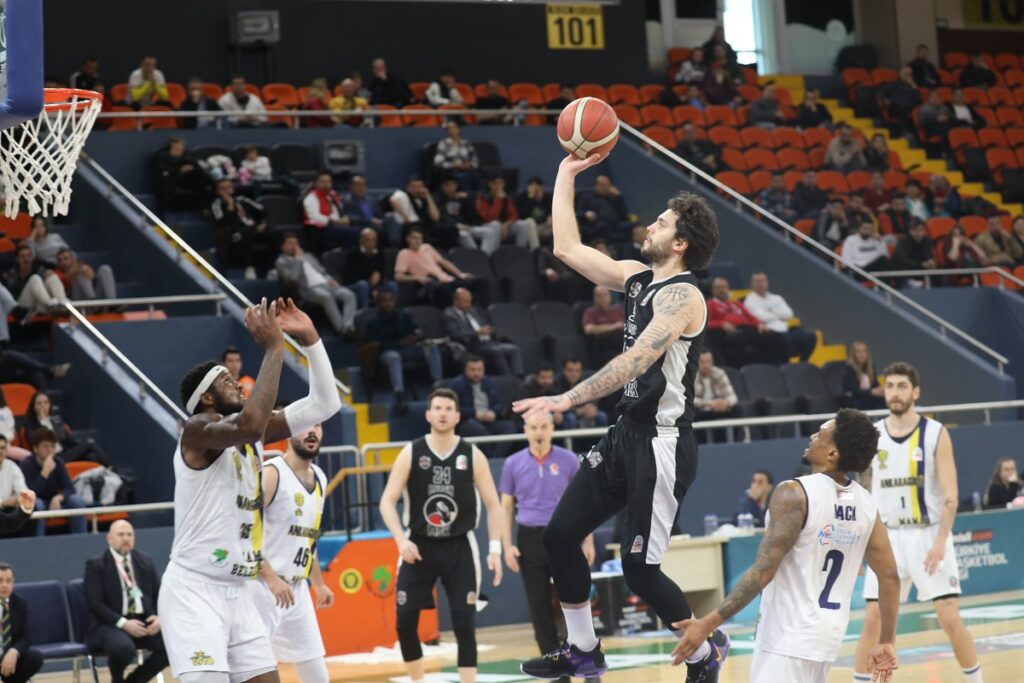 MSK rakip tanımıyor