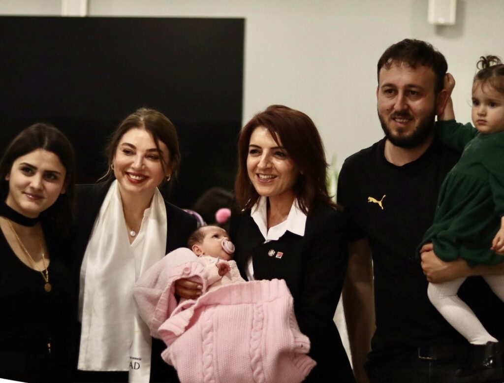 “Depremzedeler hiçbir ücret ödemeden evlerine kavuşacak”