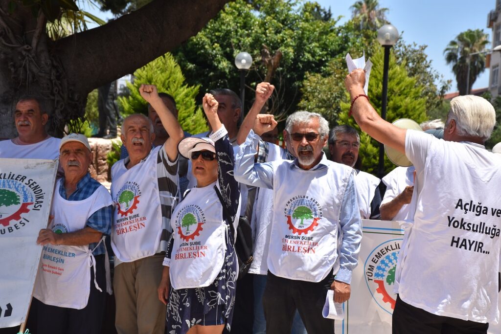 Emeklilerden zam eylemi