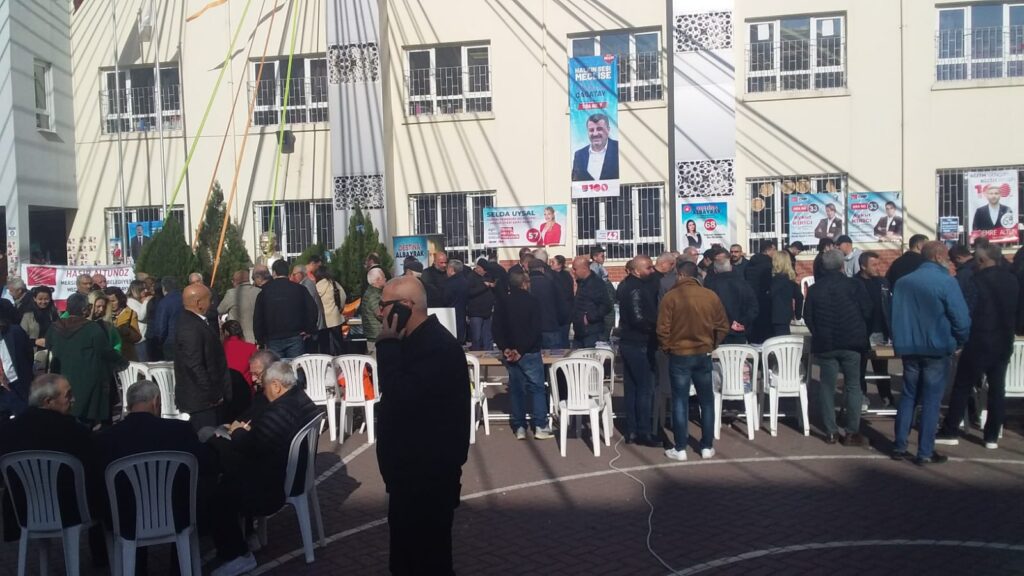 CHP Yenişehir’de ön seçim sürüyor