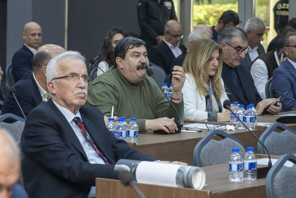 Yıldız’dan taşocağı şirketlerine tepki: Mersin’in köylerinden elinizi çekin