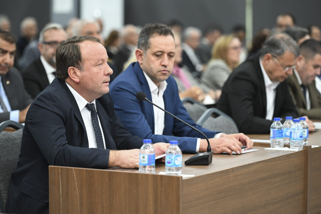 “Silifke-Mut-Karaman otoyolu bir an önce tamamlanmalı”