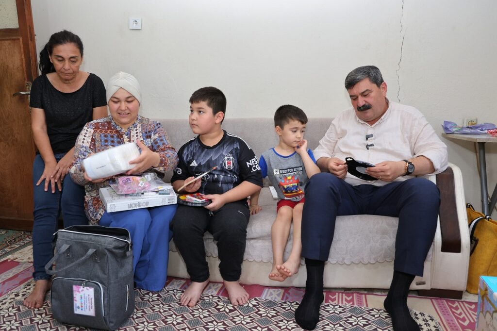 Toroslar’da ailelere yeni doğan desteği