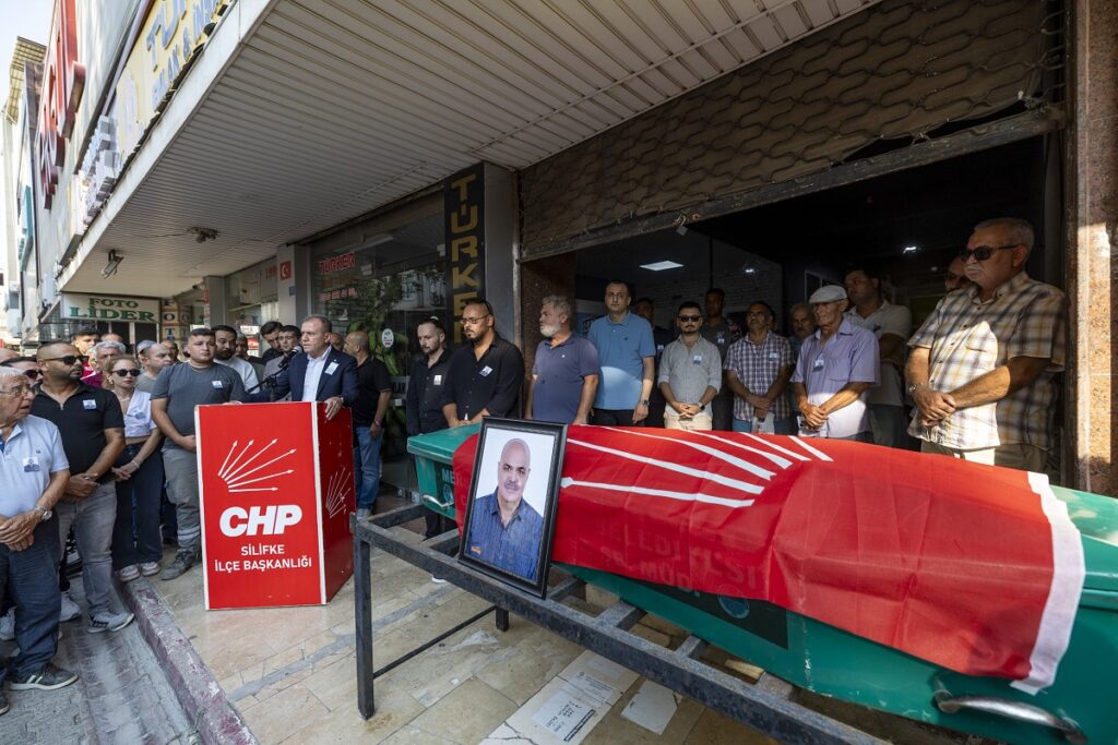 Cemil Sungur son yolculuğuna uğurlandı