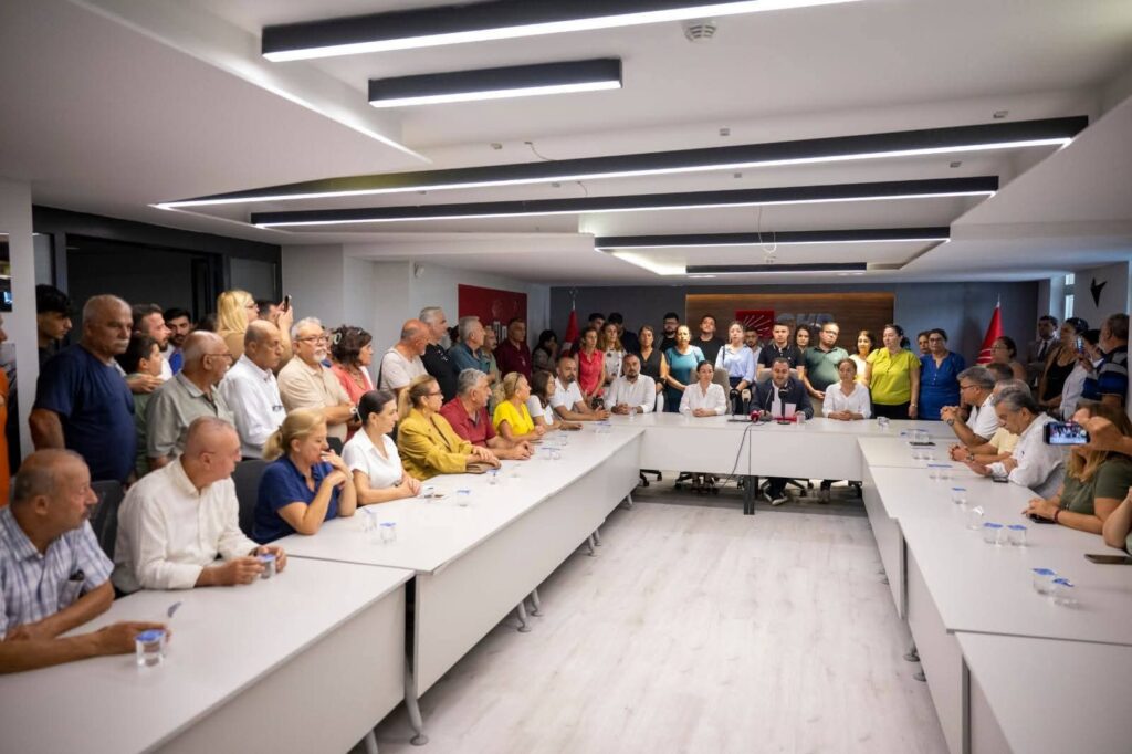 CHP Mersin İl Örgütü’nden kayyım tepkisi: Tanımıyoruz