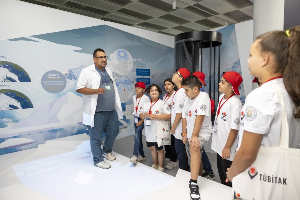 Özel öğrenciler için bilim yolculuğu