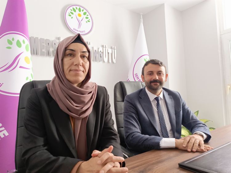 DEM Partili Akdeniz Belediye Eş Başkanları 10 ay sonra tahliye edildi