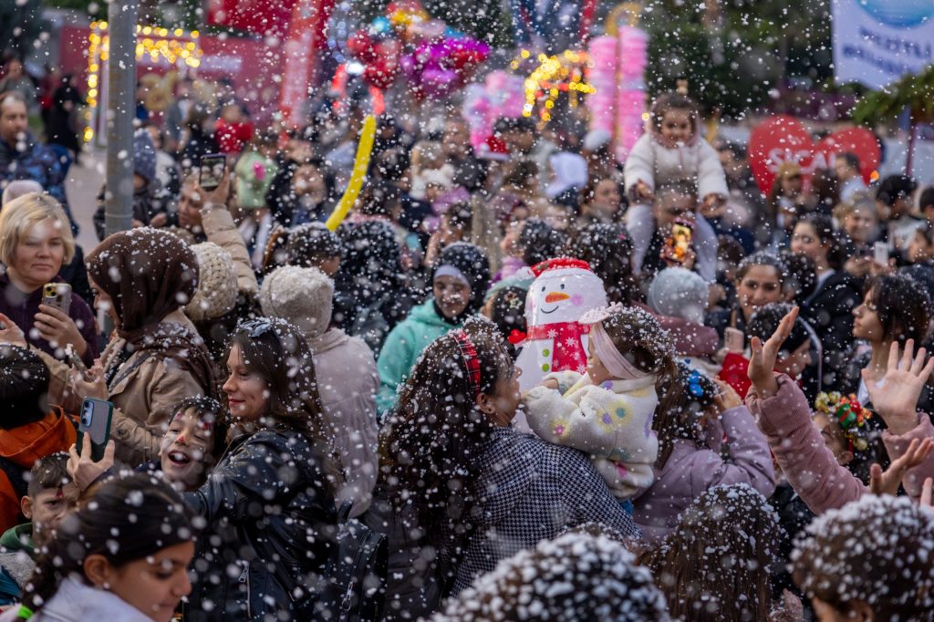 Mezitli’de yılbaşı coşkusu bir başka
