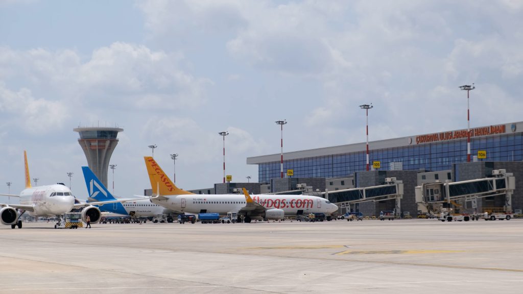 Mersin Çukurova Havalimanı’nda Dijital Asistan: COVBot hizmete girdi