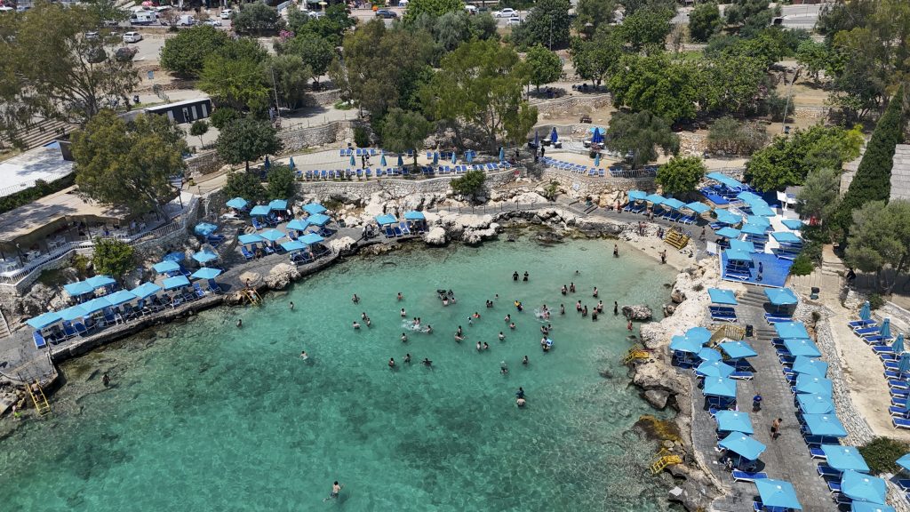 Mersin’in plajları bu yıl da yurttaşın gözdesi